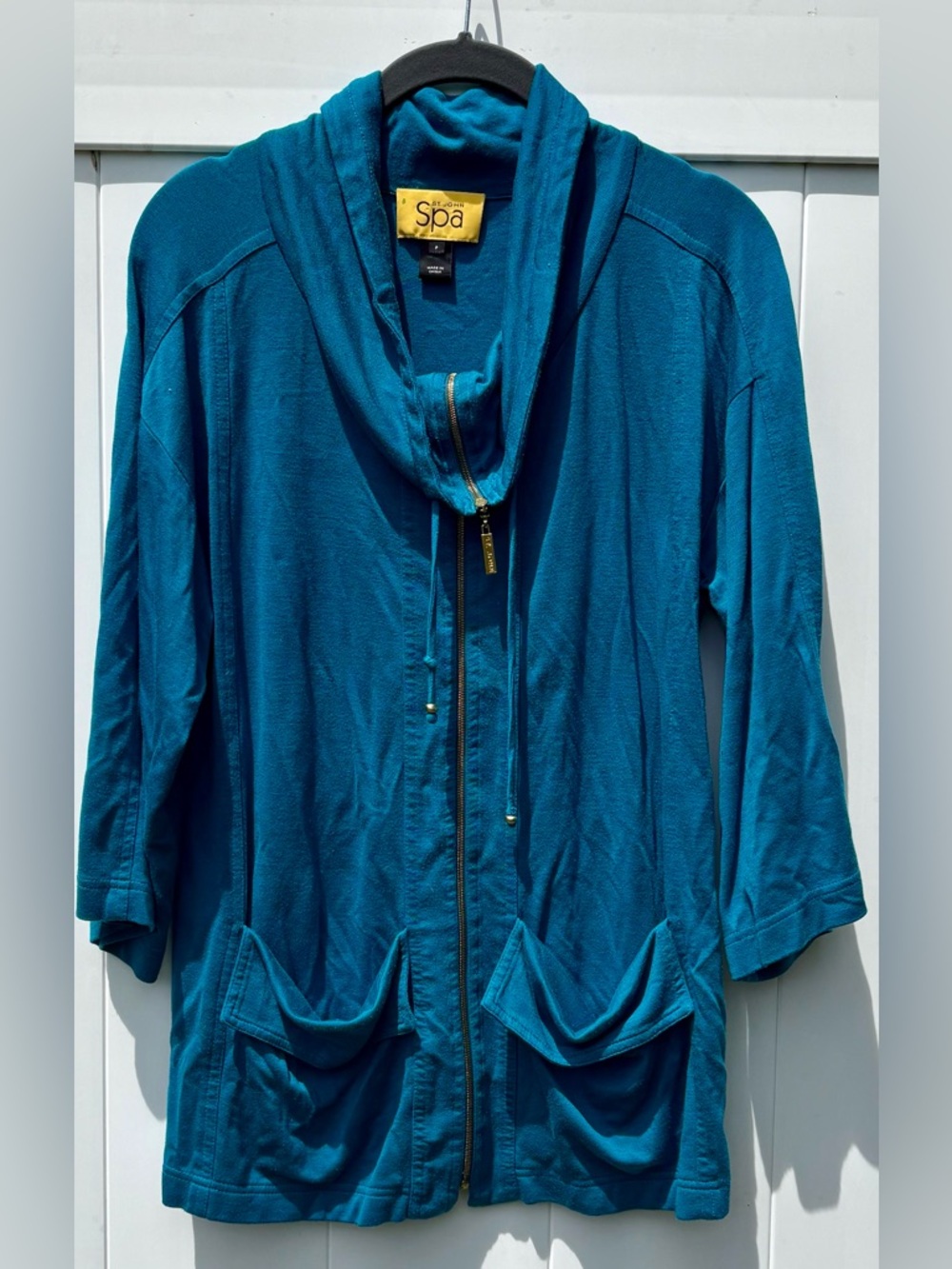 St. John Spa Zip front sweatshirt/ jacket w/ pockets. Size P